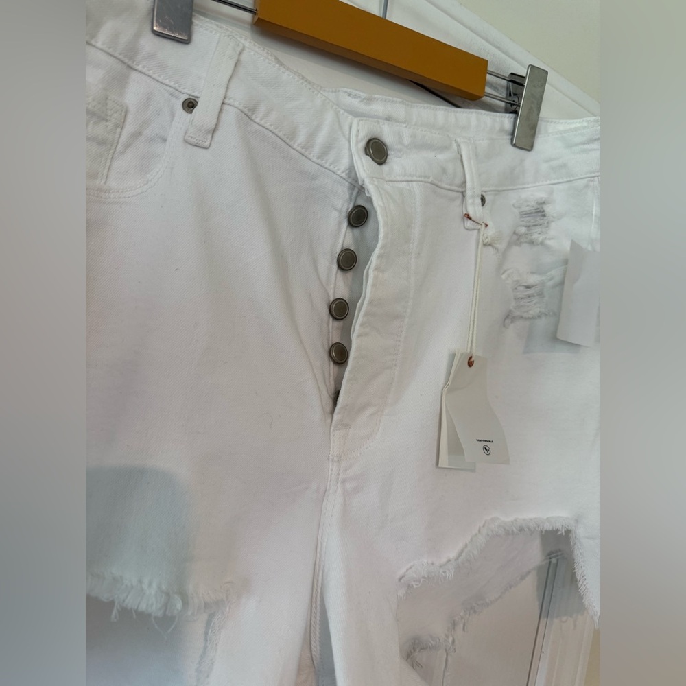 Good American Bombshell Short White - Picture 6 of 13
